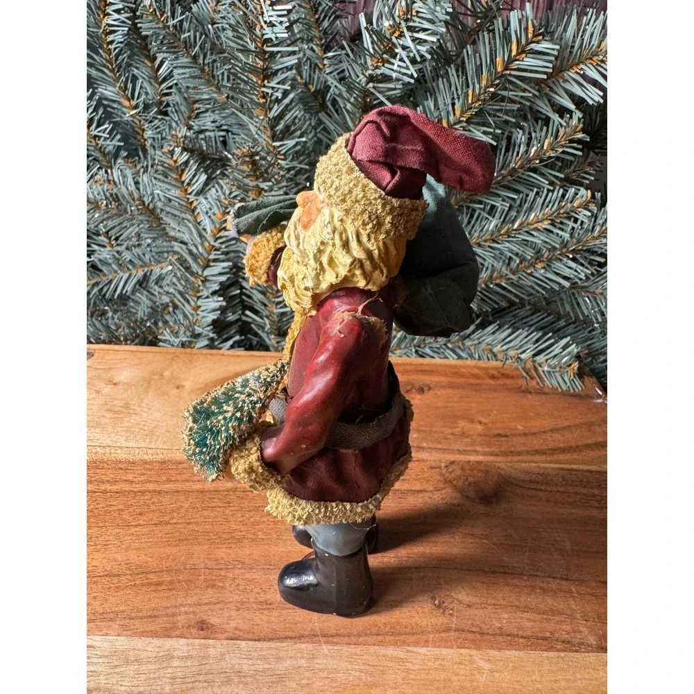 Vintage Style Santa Claus Figurine‎ Holiday Decor Red Gold 7.5 Inch Folk Art